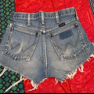Vintage High Rise Wrangler Cutoffs